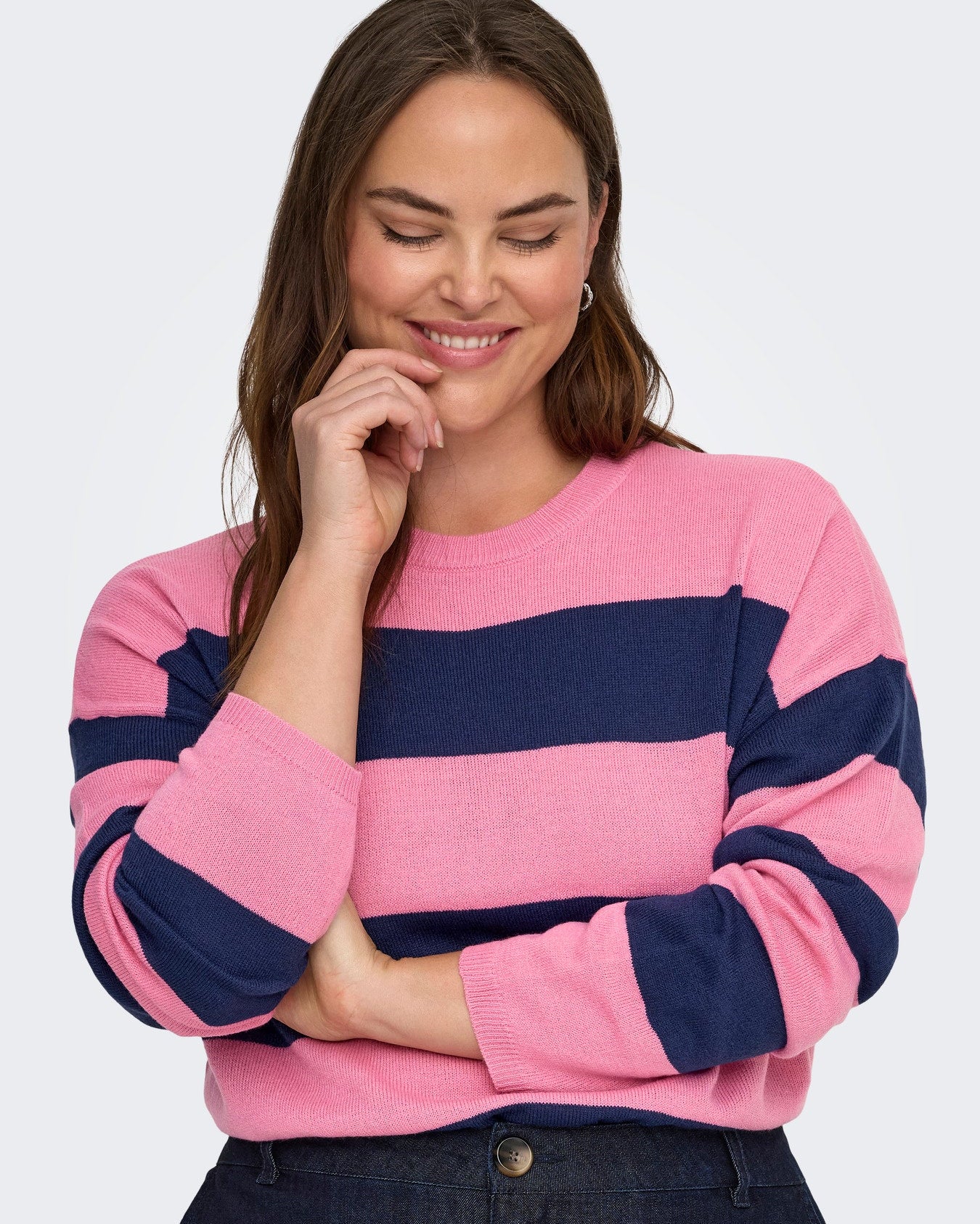 Blaues Sweatshirt mit Print vorn