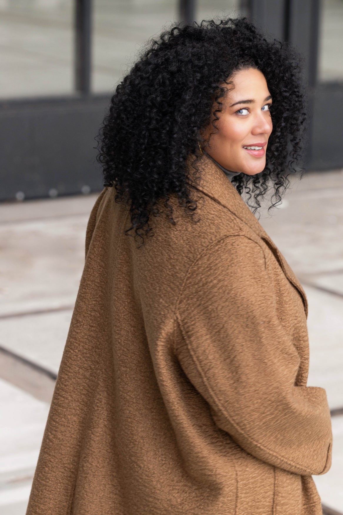 Langer Mantel in hellbraun