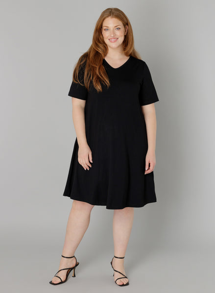 Kleid Abernathy A-Linie, schwarz Base Level Curvy – Lieblingskurve