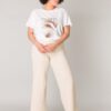 Yesta T-Shirt in weiß mit sommerlichen Frontprint an Figur gezeigt Shirt große Größen bei Lieblingskurve kaufen